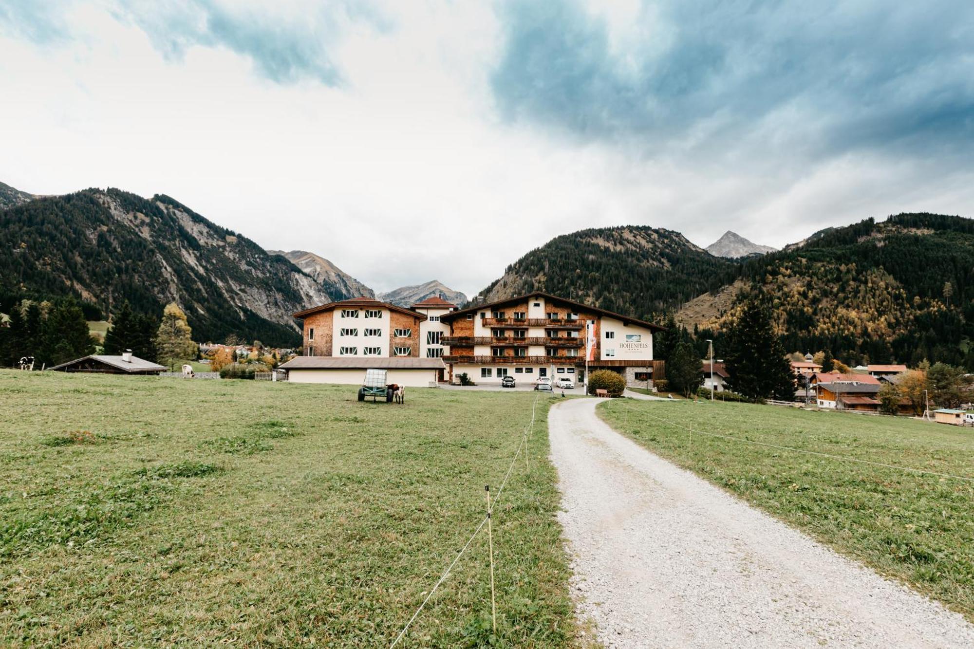 Hotel Hohenfels Tannheim Exterior photo